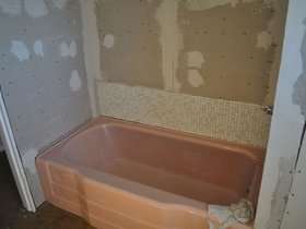 GuestBath_2670.jpg