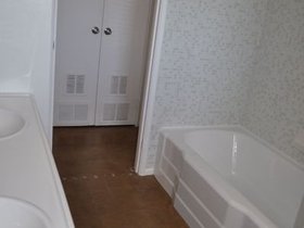 GuestBath_2794.jpg