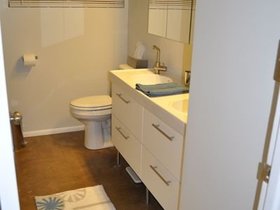 GuestBath_2816.jpg