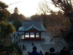 Kamakur-Hachiman-02.jpg